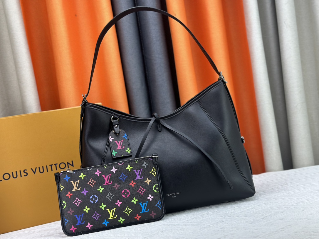 LV bag 663